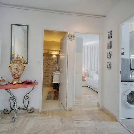 Le - 2 Pieces - Loggia - Vca קאן