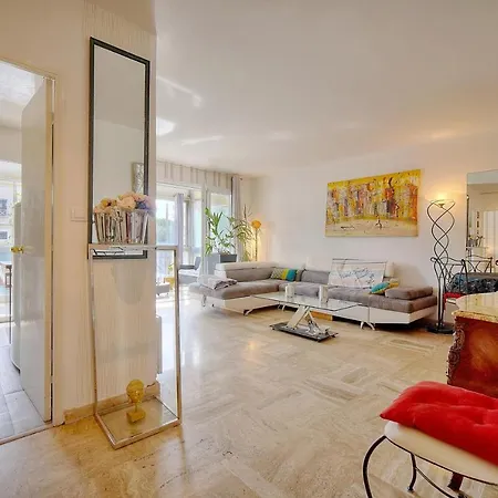 Le - 2 Pieces - Loggia - Vca Apartment *
